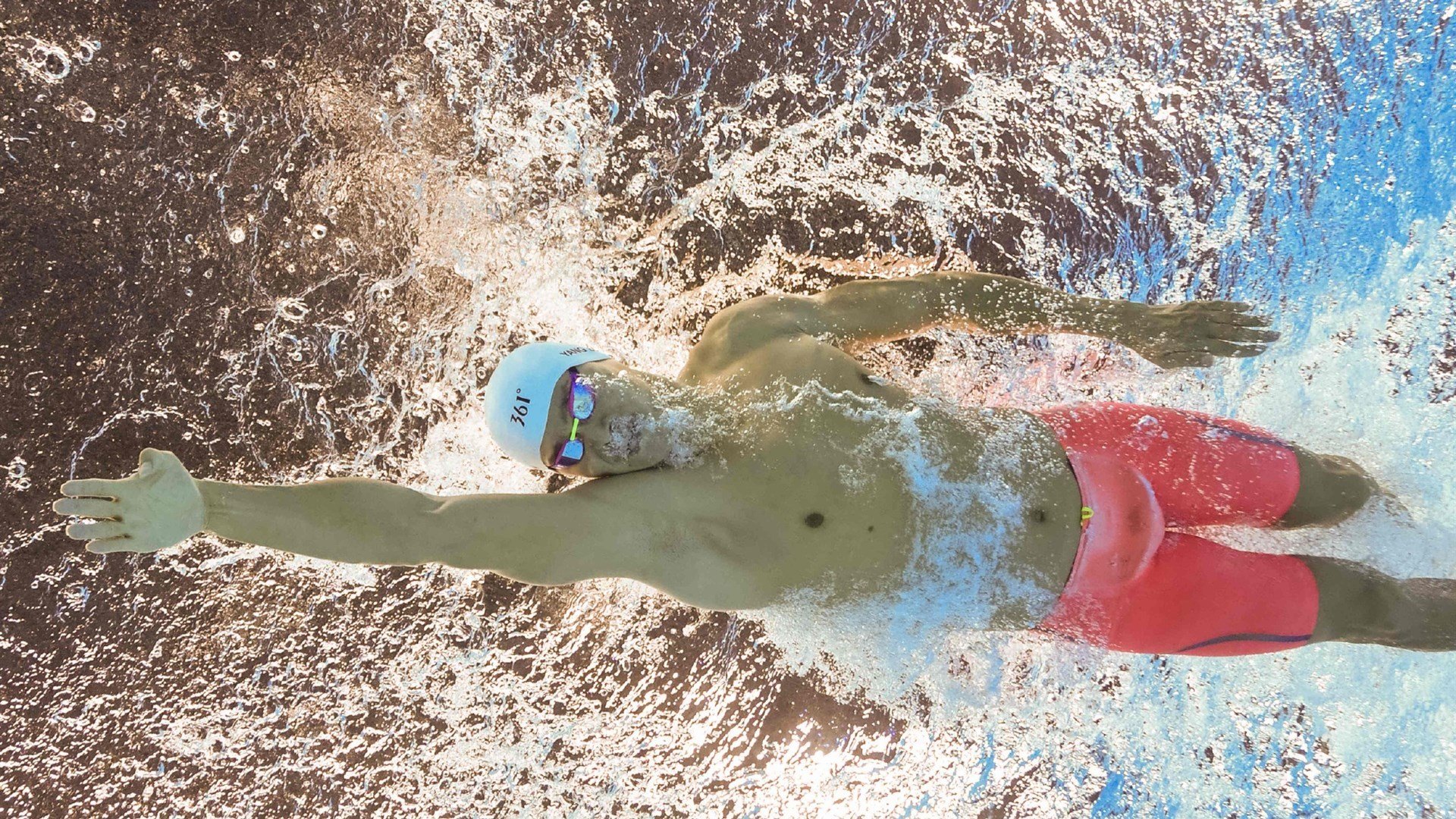 奥运周期关键战之夜，法比尼奥完成里程碑