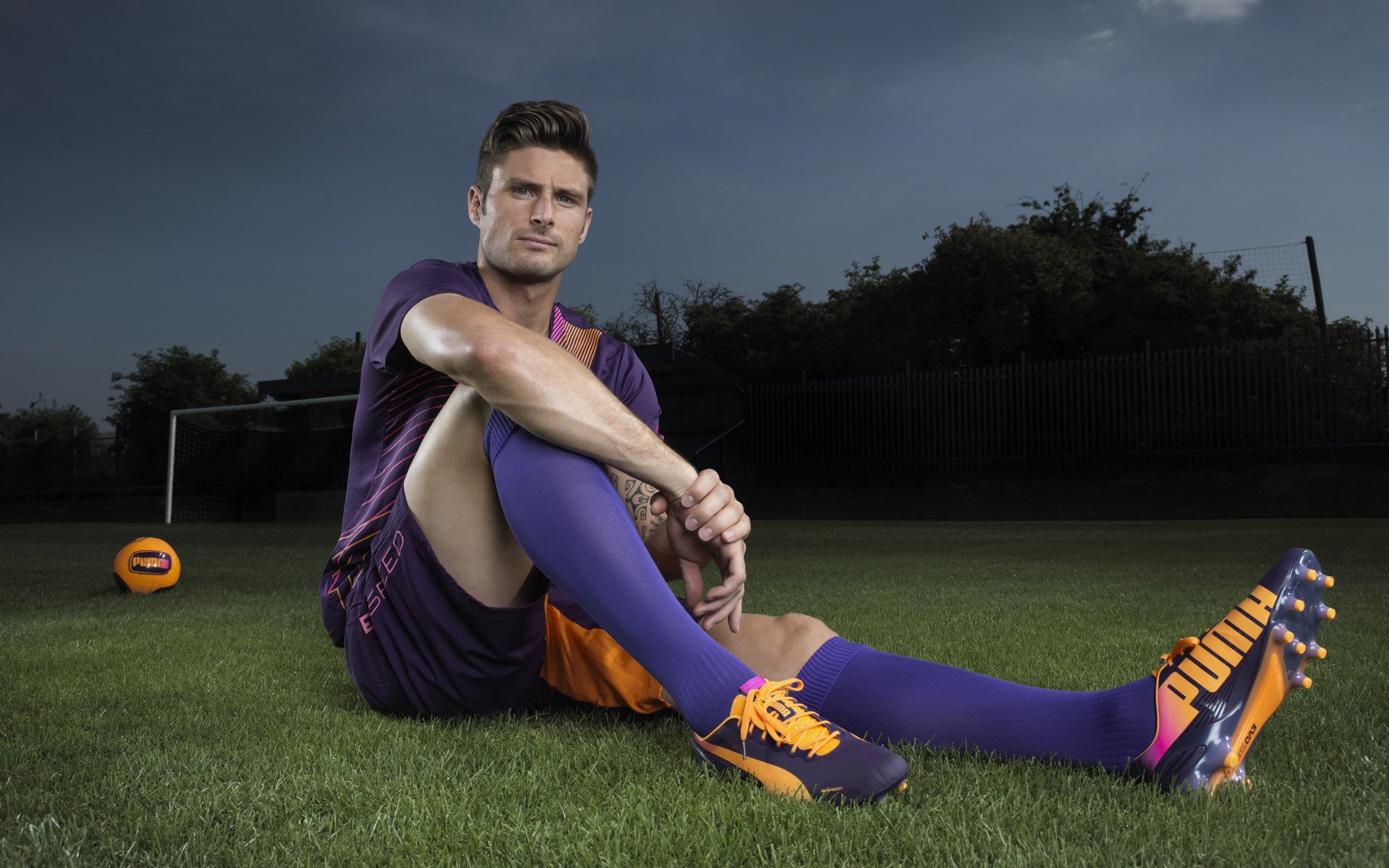 黄喜灿一锤定音，马里战术冲垮英格兰三狮防线