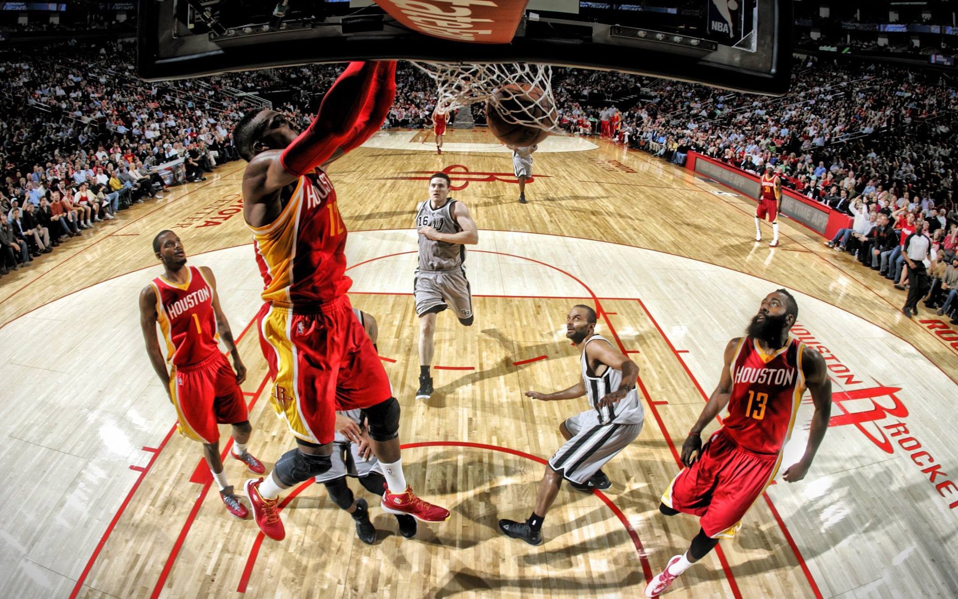 神话终章与传奇未央,当美国队的钢铁洪流碾过希腊,C罗用一记弧线重写时光
